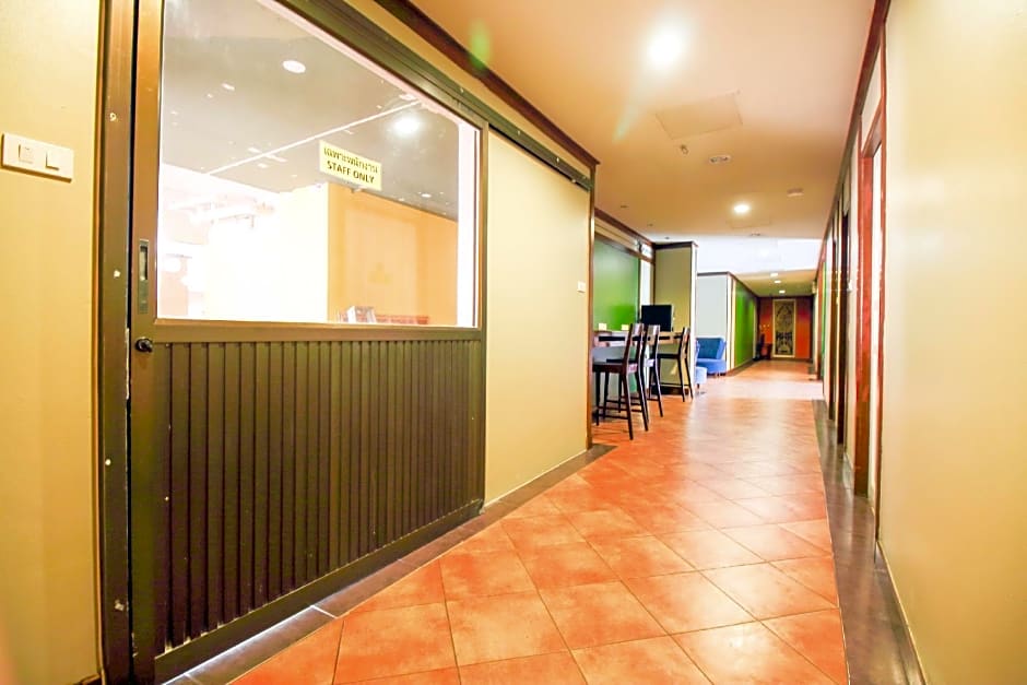 OYO 434 Boonsiri Place Hotel