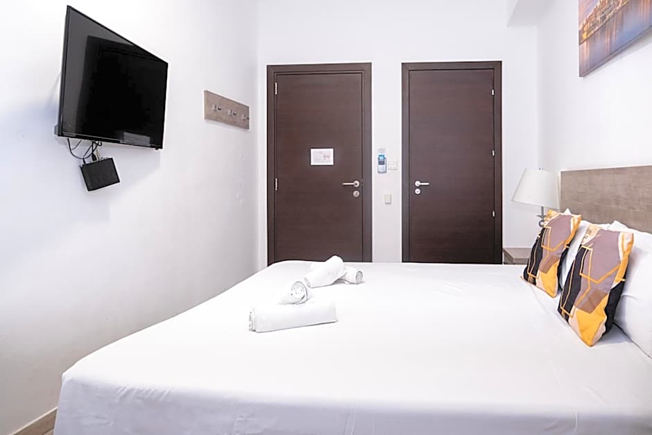 Napoli Suites Studios Aparthotel
