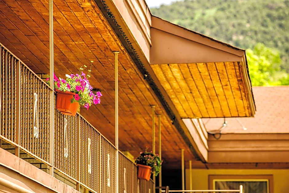 Glenwood Springs Inn
