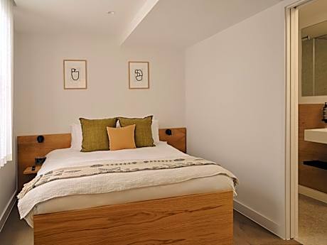 Executive One-Bedroom Apartment