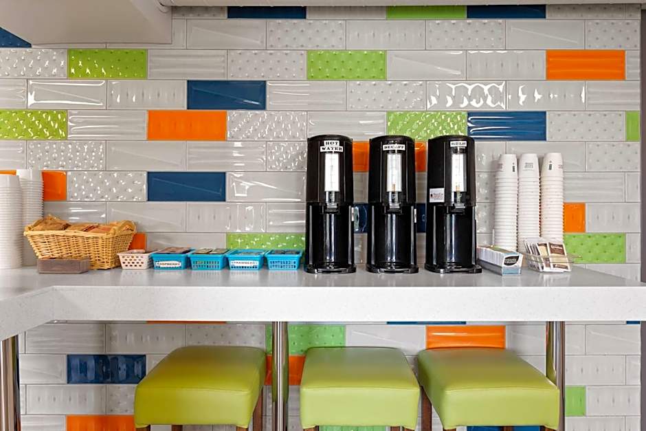 Super 8 by Wyndham Sault Ste Marie On