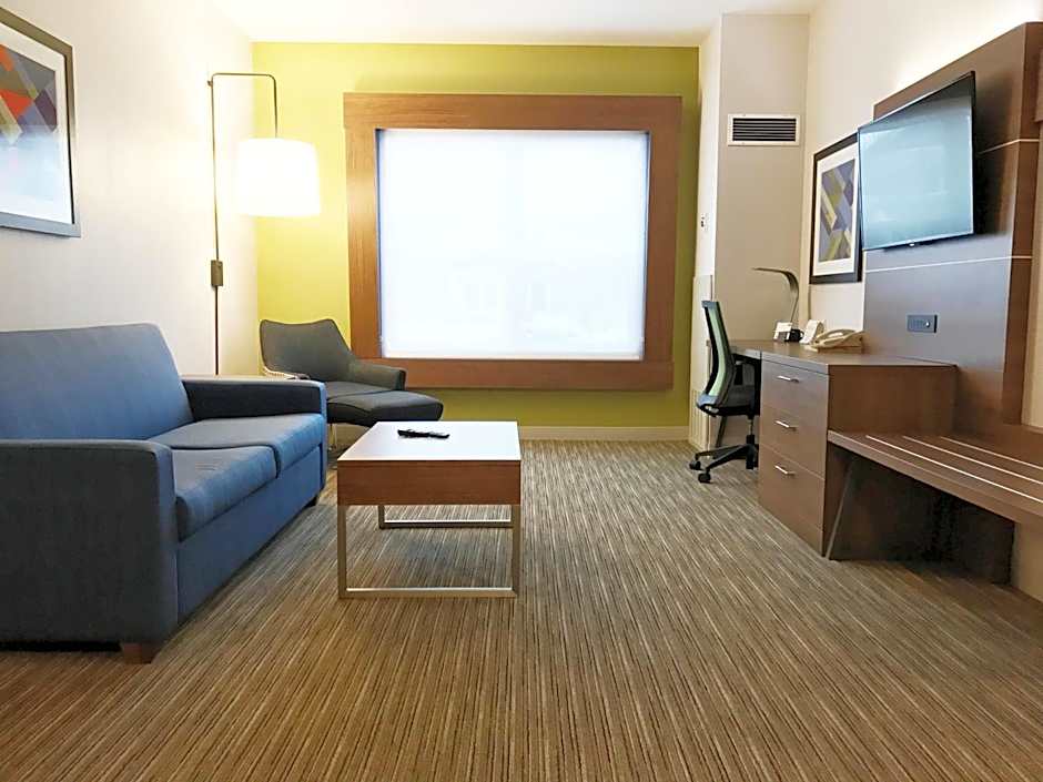 Holiday Inn Express Hotel & Suites White River Junction By IHG