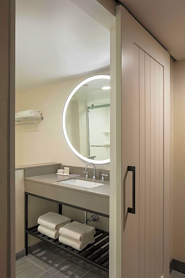 Fairfield by Marriott Inn & Suites Providence Airport Warwick