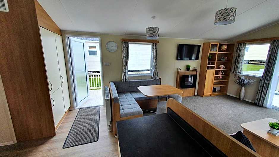 Livvi Rosa's Lodge
