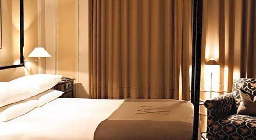 Fifteen Beacon Hotel