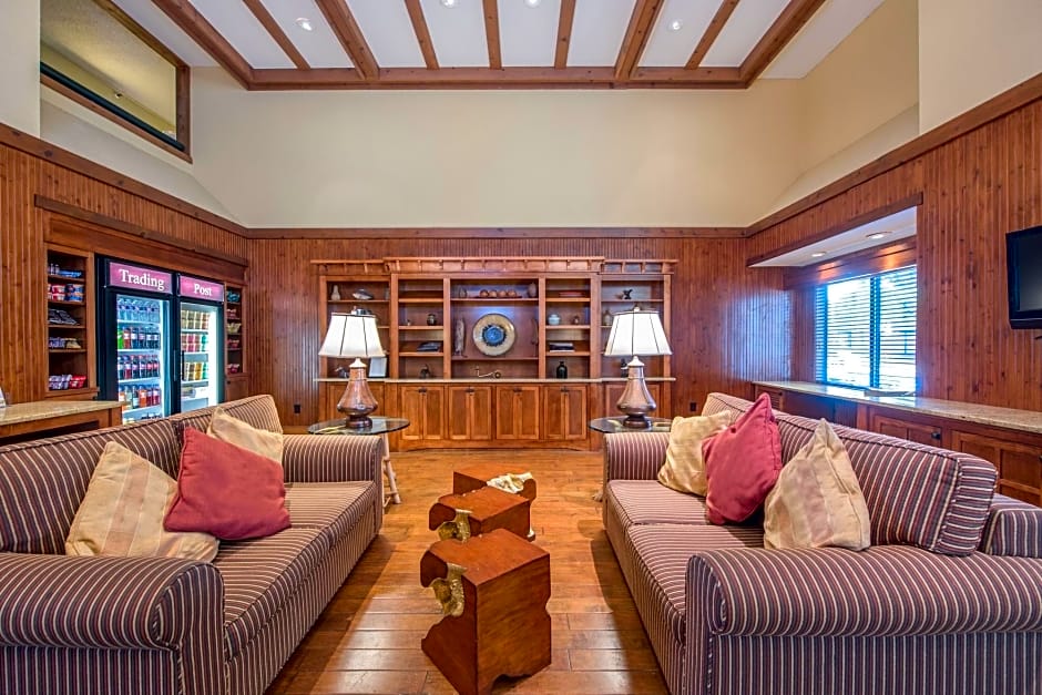 Cabot Lodge Jackson North