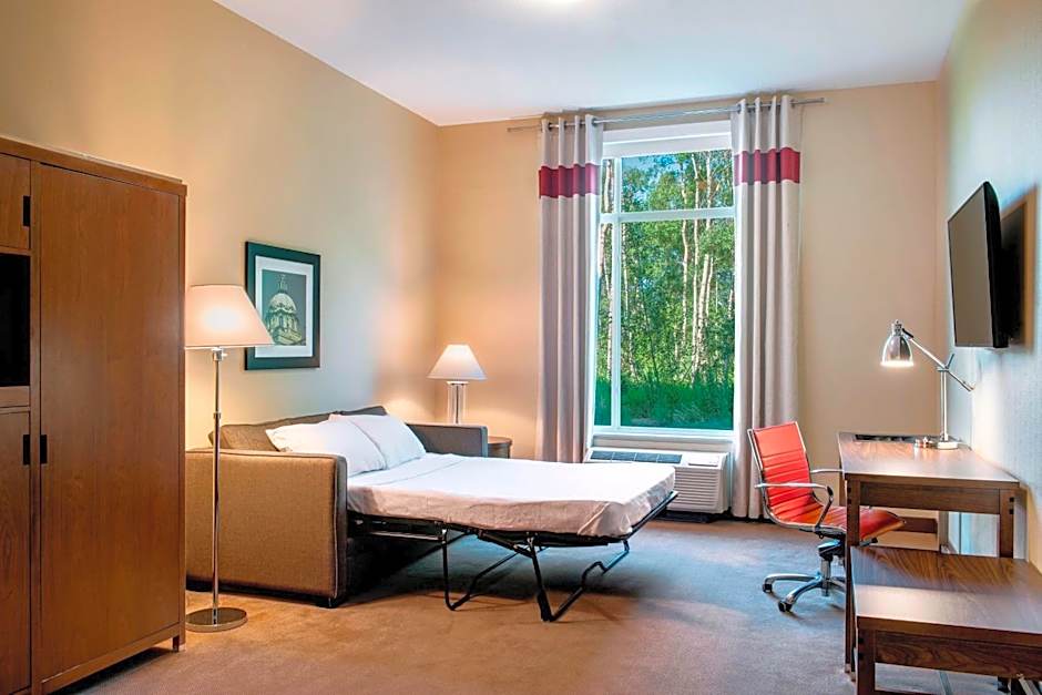 Four Points by Sheraton Grande Prairie