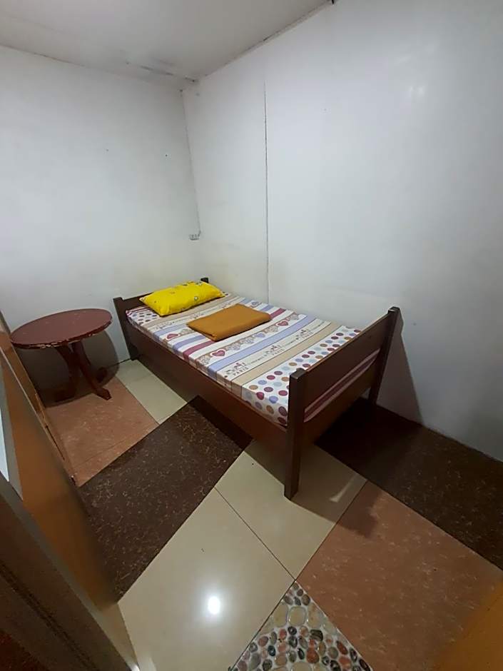 ASHBURN'S TRANSIENT BAGUIO - BASIC SLEEP and GO, LIMITED PAY PARKING, SELF SERVICE