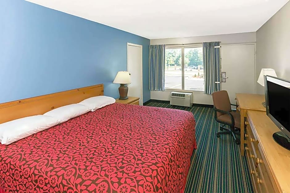Days Inn by Wyndham Shreveport
