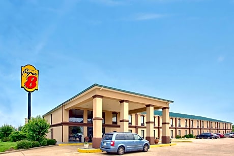 Super 8 by Wyndham Canton