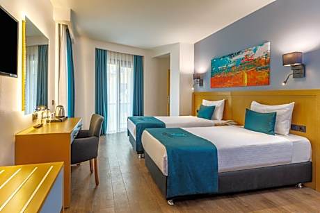 Family Suite with Balcony