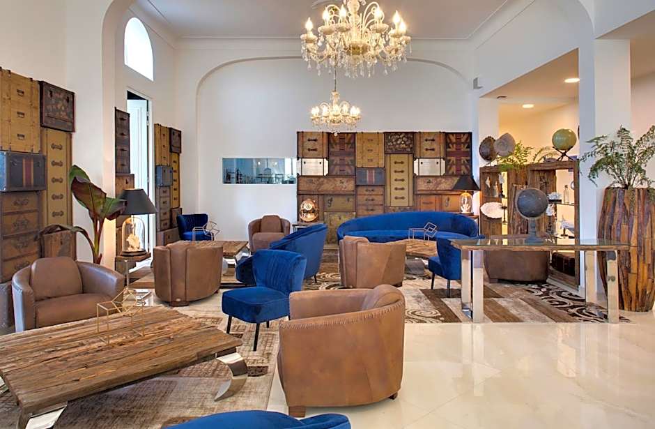 Grand Hotel Des Sablettes Plage, Curio Collection By Hilton