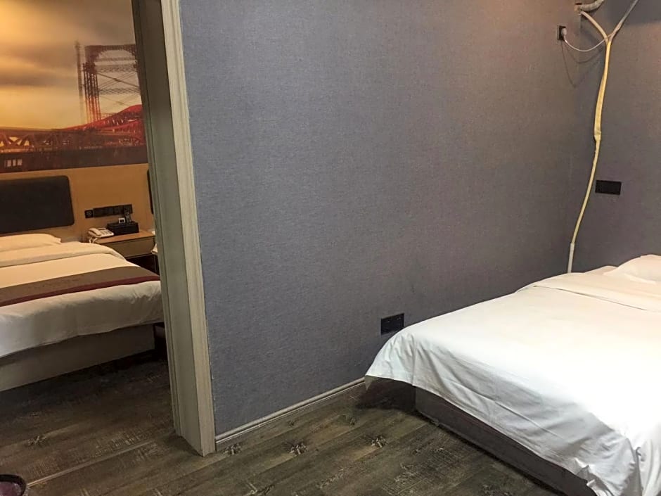 Thank Inn Plus Hotel Xufang Passenger Station