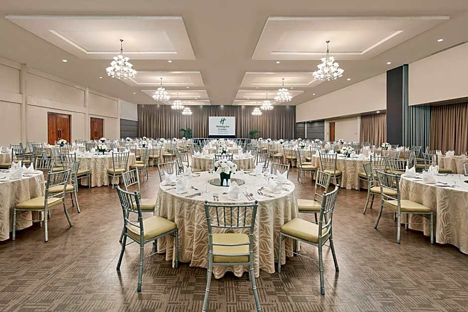 Holiday Inn and Suites Batangas Limapark By IHG