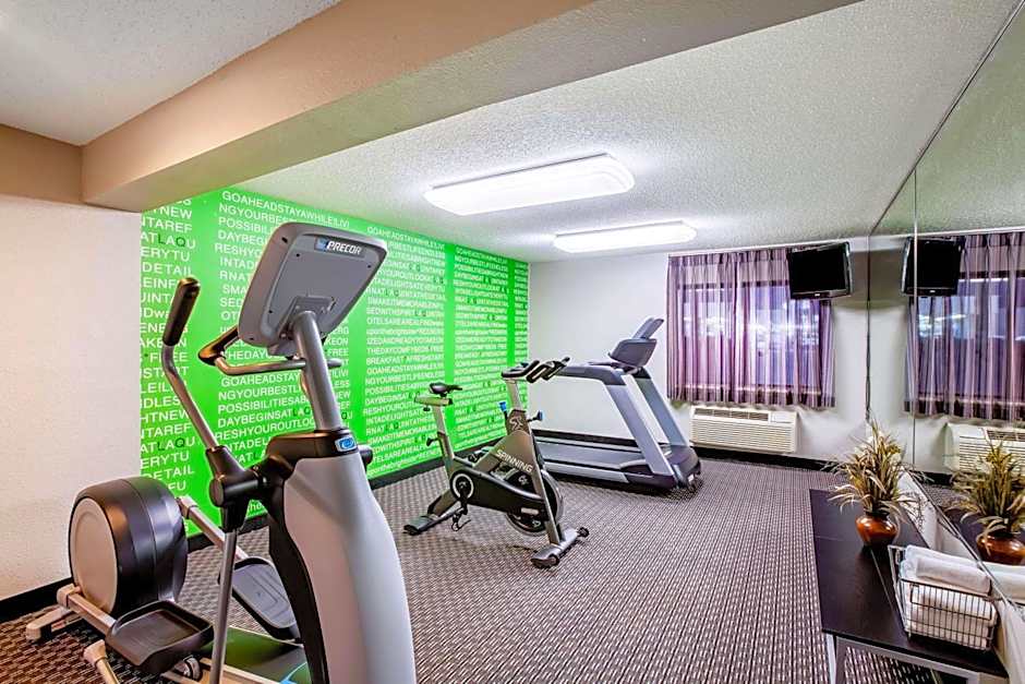La Quinta Inn & Suites by Wyndham Houston Baytown East