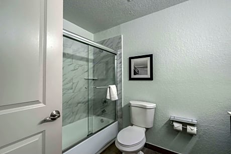 Double Room with Two Double Beds - Non-Smoking