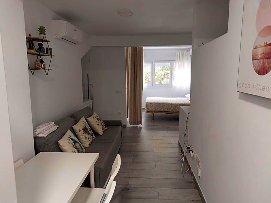 Charming Apartment up to 4 persons 3 min to Metro