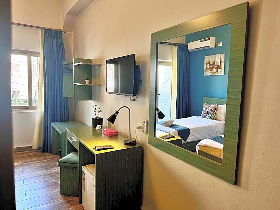 The Sydney Hotel