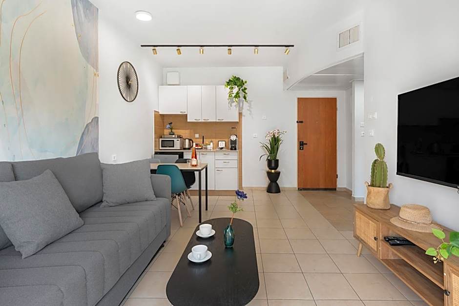 Almogim Suites Eilat Hotel