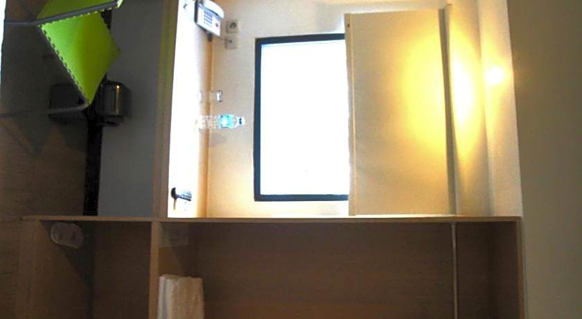 Top Hotel Manado By Gran Puri