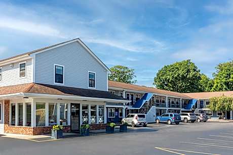 Knights Inn North Attleboro