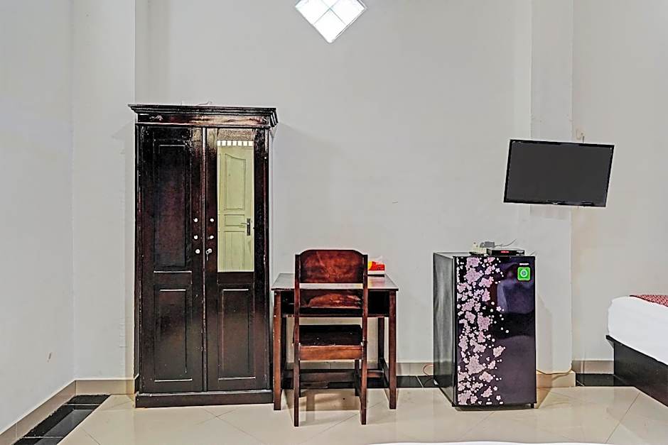 OYO Life 91984 Taufik Kost Syariah