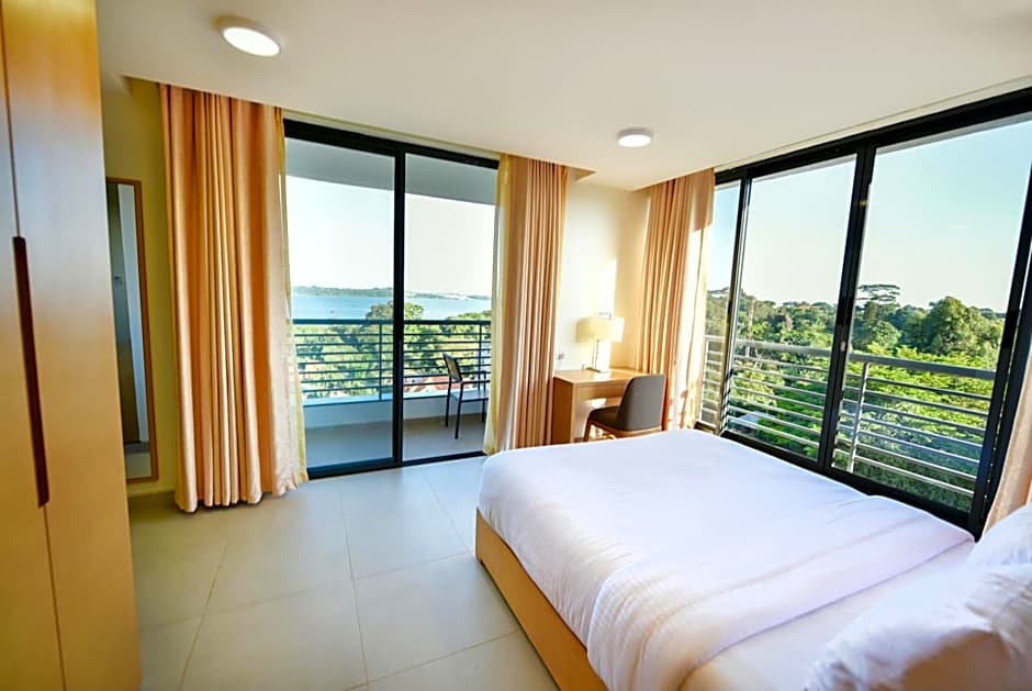 Photo 1 of 12 of Suite, Lake View