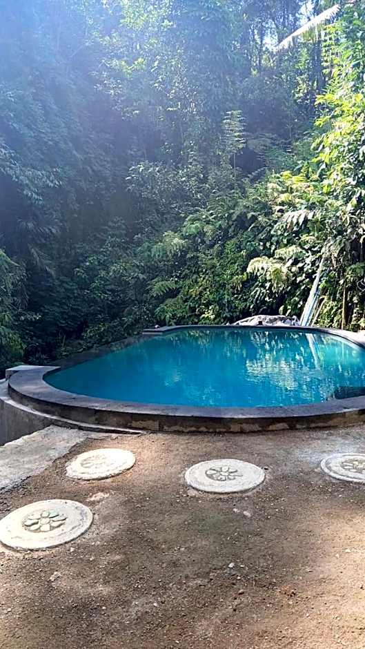 Villa Batari - Artsy Joglo - Private Swimming Pool