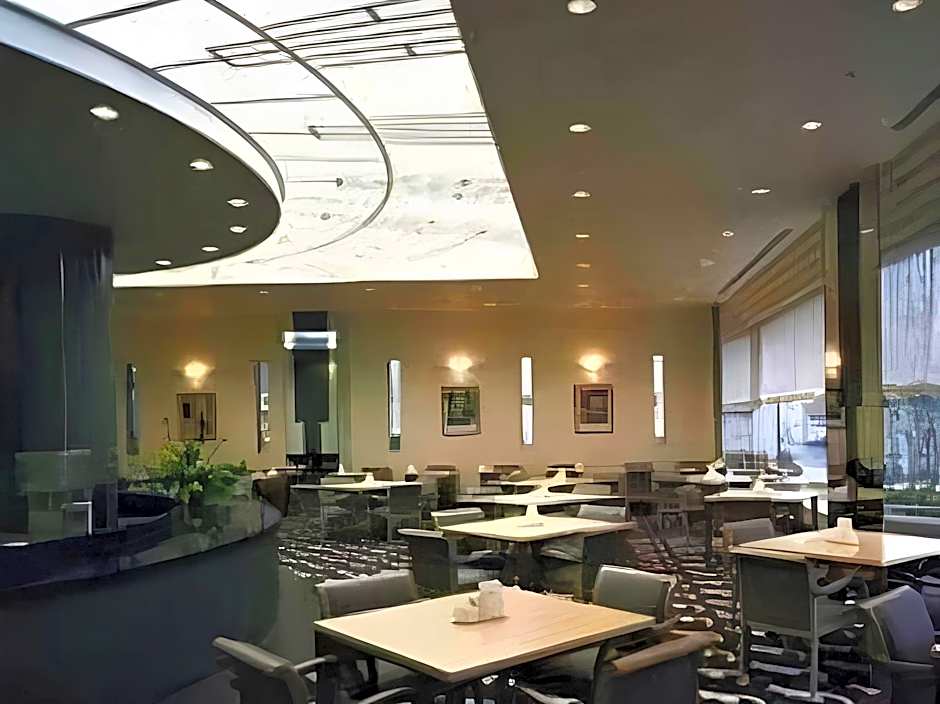 Cypress Garden Hotel