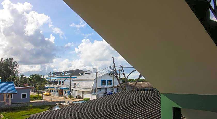 N&N HOUSE Laem Hin