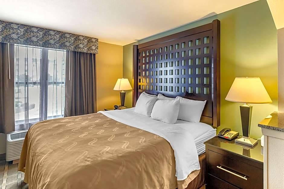 Quality Suites Sherman