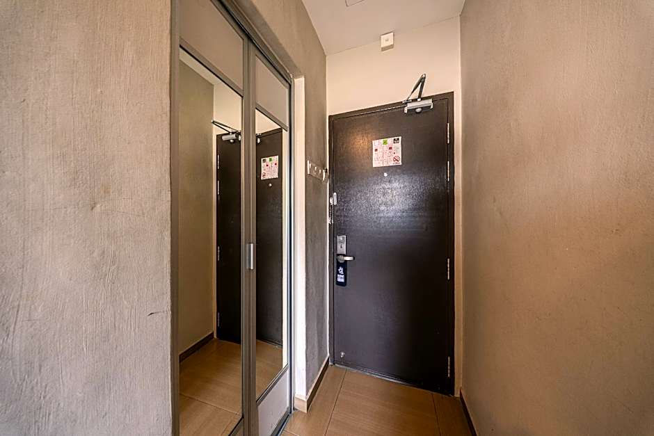 Gl Hotel