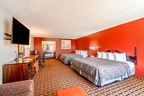 2 King Beds with Sofa Bed Non - Smoking