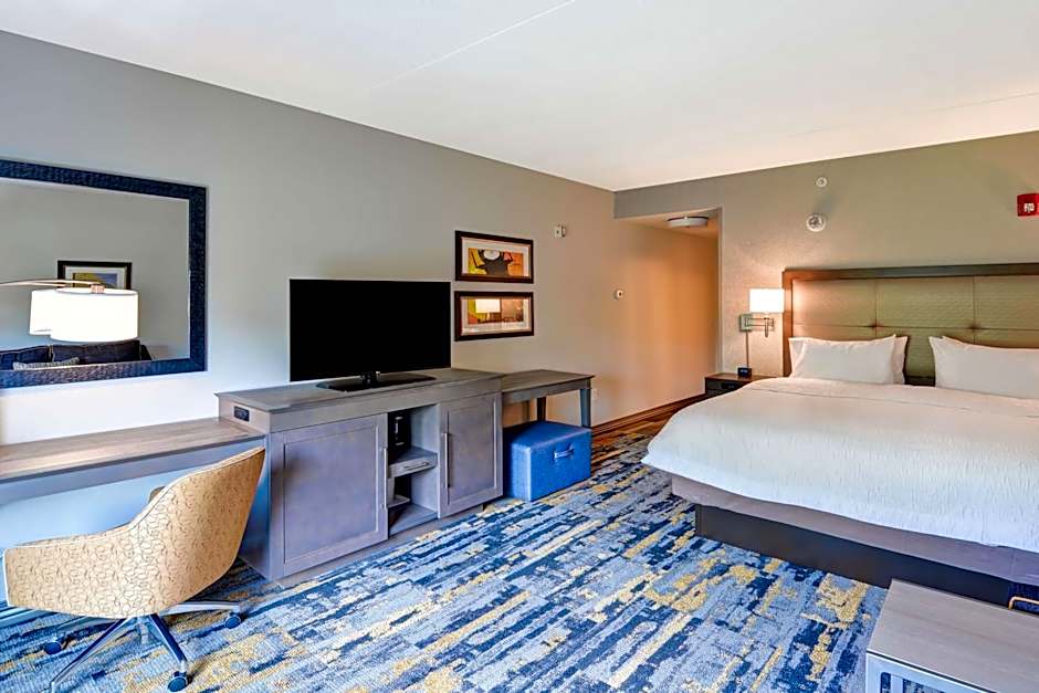 Photo 1 of 6 of 1 King Bed