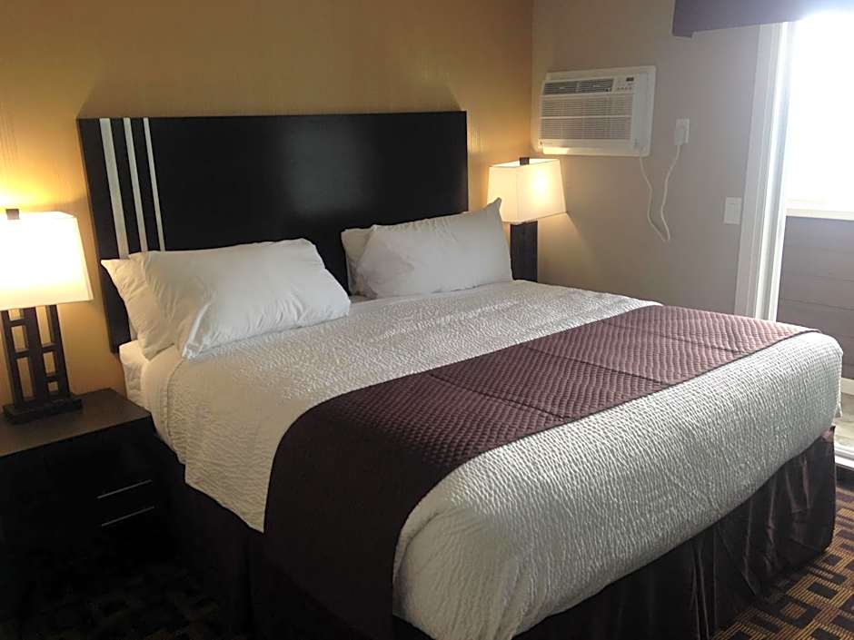 Days Inn by Wyndham Sylvan Lake