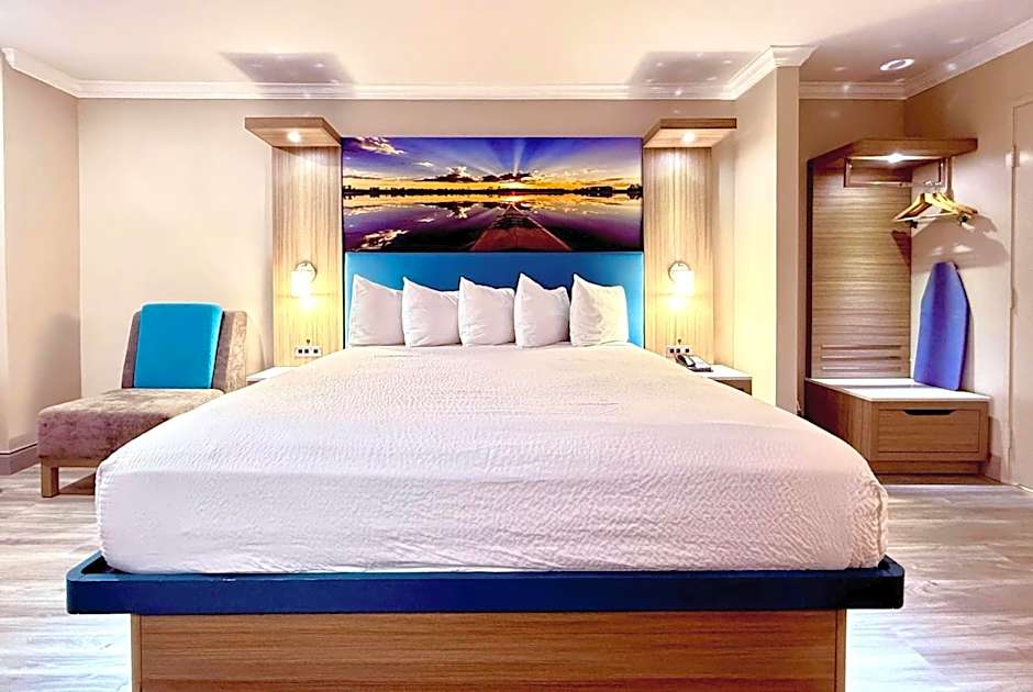 Days Inn by Wyndham Los Angeles LAX/ Redondo & Manhattan Beach