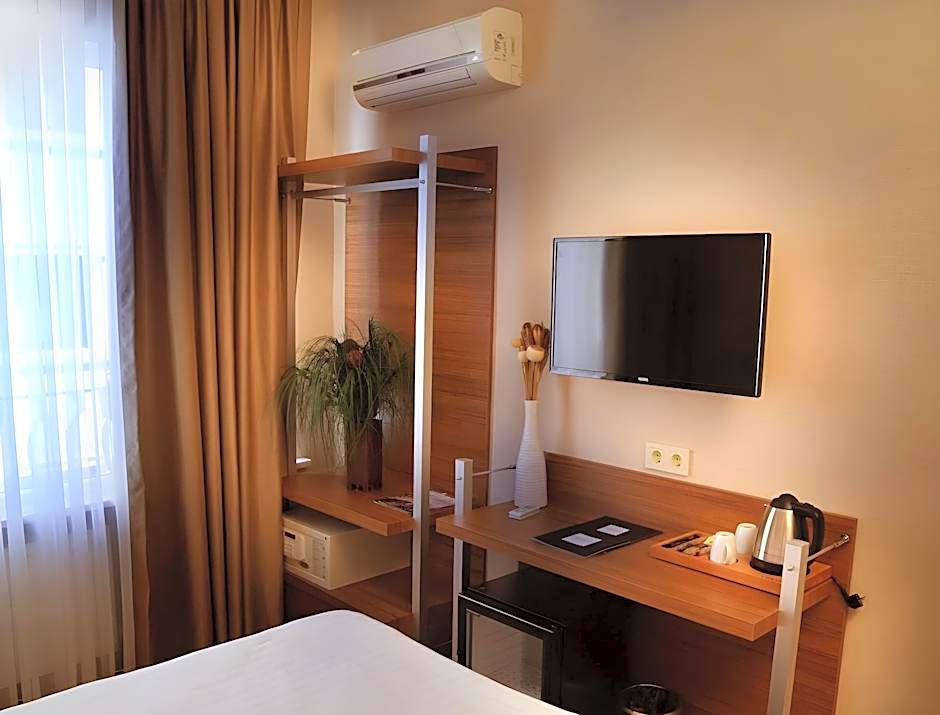 Molton Sisli MLS Hotel