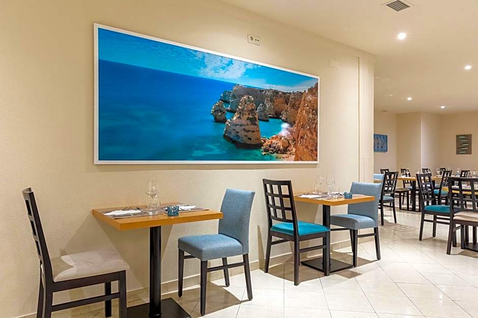 The Navigator - Solaqua