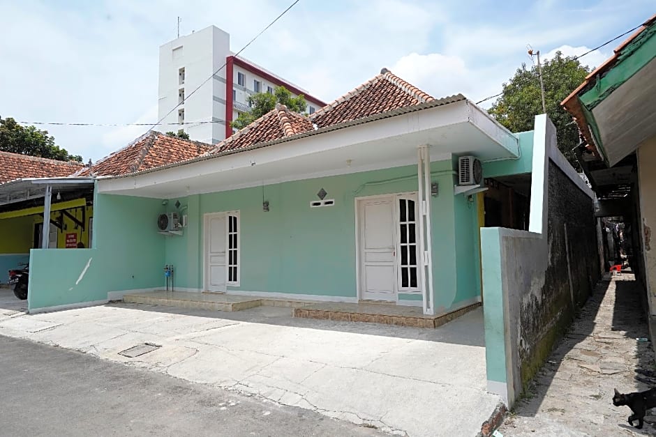OYO 91389 Anggrek Residence Syariah