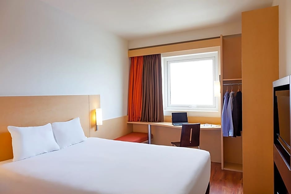 Ibis Hermosillo