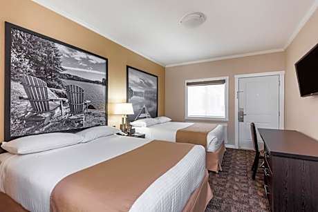 Queen Room with Two Queen Beds - Non-Smoking