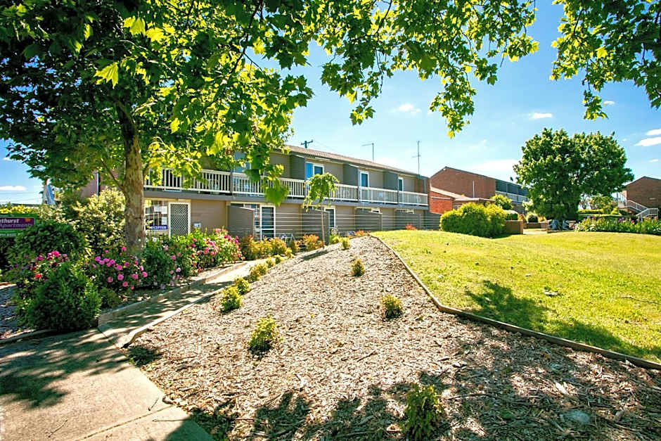 Bathurst Studio Apartments