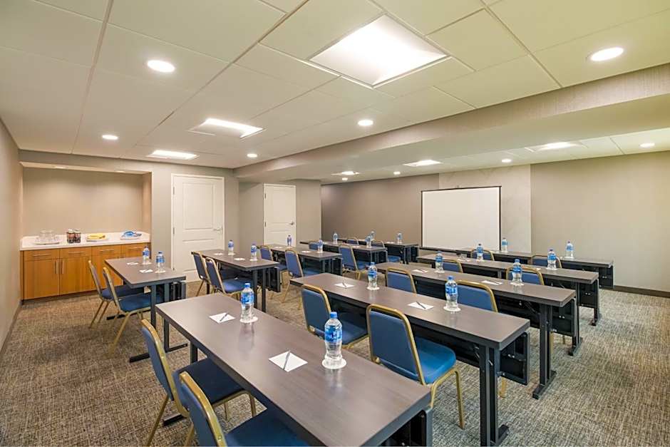 SpringHill Suites by Marriott Dallas NW Highway at Stemmons/I-35E