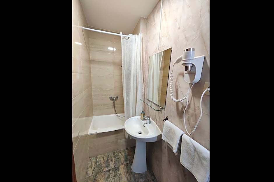 Hostal Cervantes