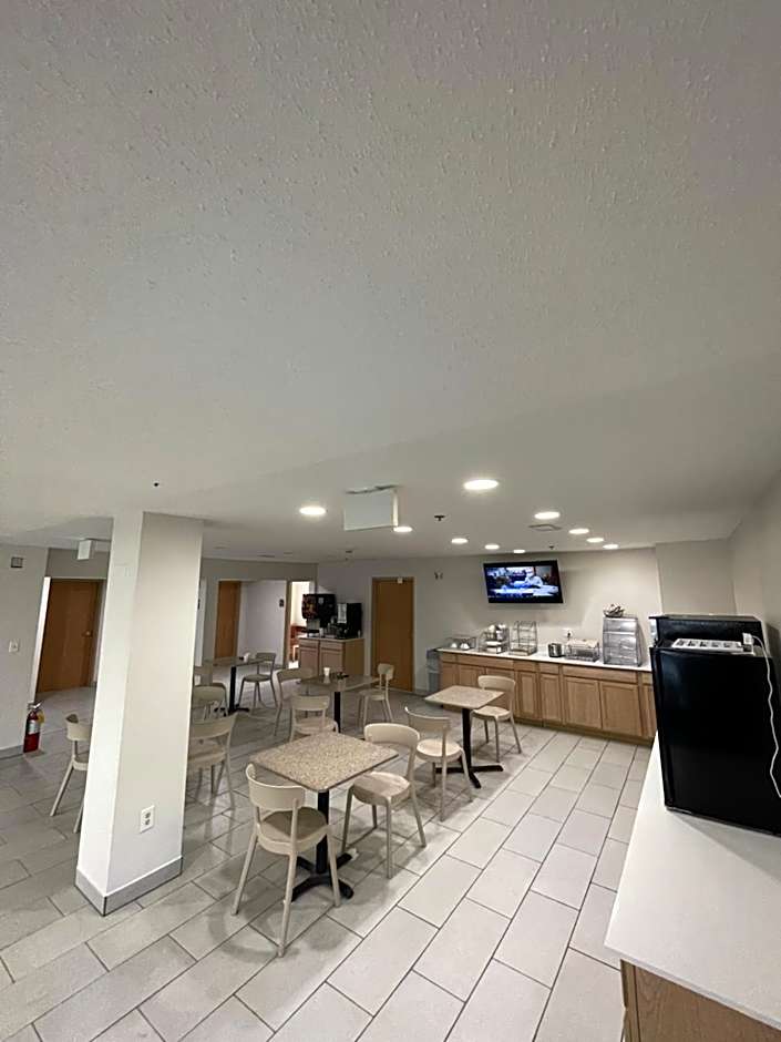 Clarion Pointe - Dillard near Blue Ridge Mountains