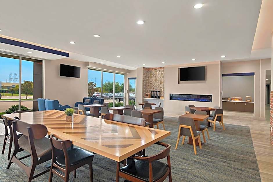 Four Points by Sheraton Plano