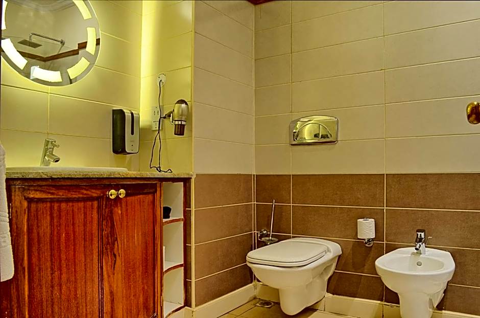 Sovereign Hotel