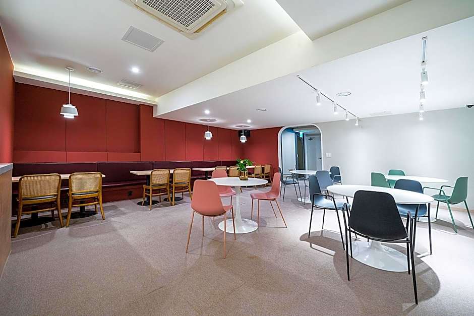 Geoje Mongdol Beach H Avenue Hotel