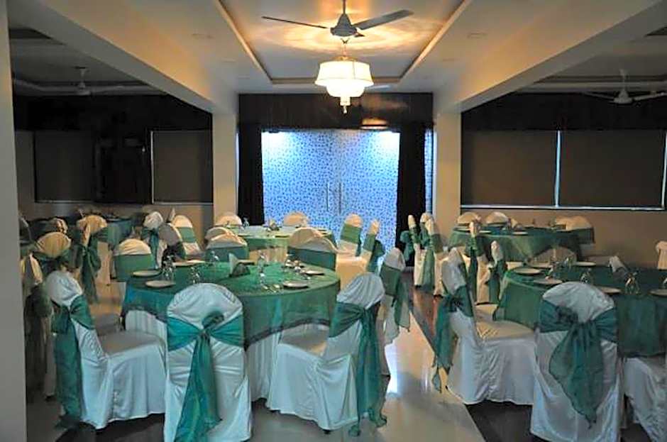 Savera A Luxury Business Hotel