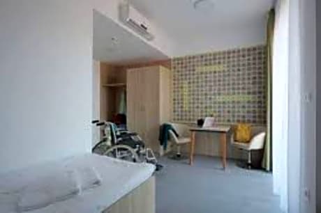 Standard Twin Room with Terrace